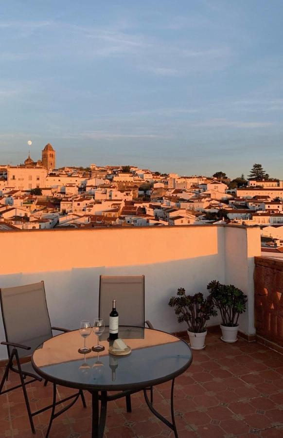 Apartmán Buhardilla Rustica Mirando A Santa Catalina Jerez De Los Caballeros Exteriér fotografie
